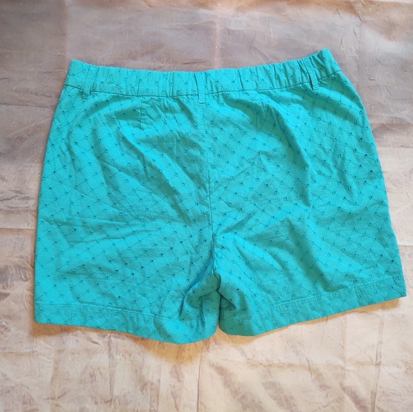 Croft & Barrow Size 10 Teal Eyelet Shorts! - Picture 5 of 6